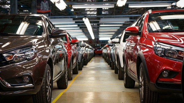 В 2021 году в России новые авто могут подорожать на 10% В 2021 году в России новые авто могут подорожать на 10%