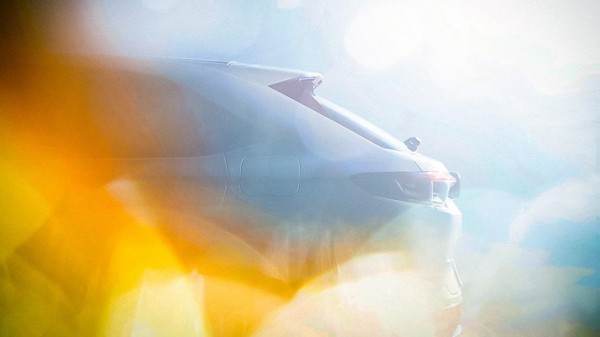 Появились первые изображения нового кроссовера Honda HR-V Появились первые изображения нового кроссовера Honda HR-V