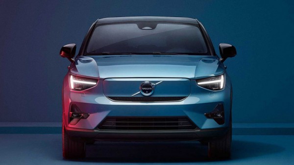 Вторым электрокаром Volvo стал купе-кроссовер C40 Recharge
