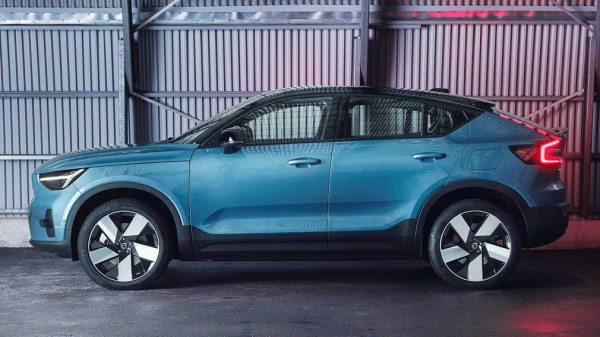 Вторым электрокаром Volvo стал купе-кроссовер C40 Recharge