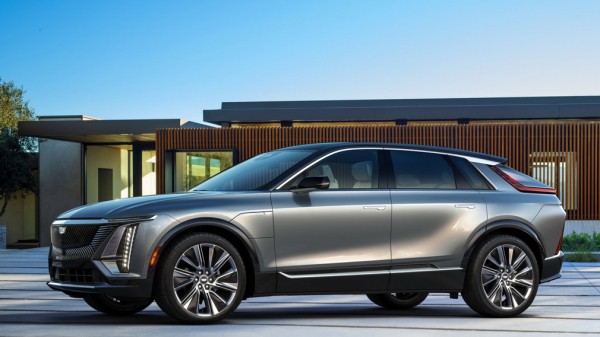 Cadillac представил серийную версию электрокроссовера Cadillac Lyriq Cadillac представил серийную версию электрокроссовера Cadillac Lyriq