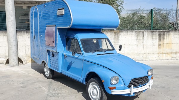 Редкий автодом на базе Citroen 1970-х продали всего за 1,2 млн рублей Редкий автодом на базе Citroen 1970-х продали всего за 1,2 млн рублей