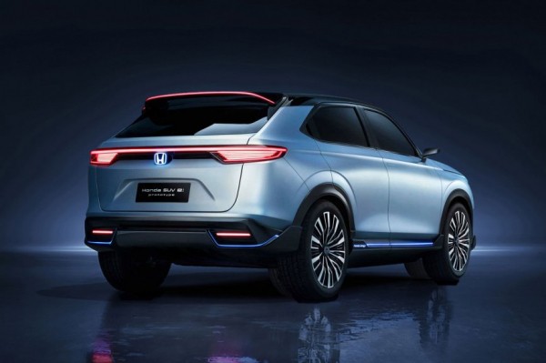 Honda представила новый электрический кроссовер e: Prototype для Китая
