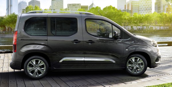 Модели Toyota Proace City Electric выйдут на рынок в конце года