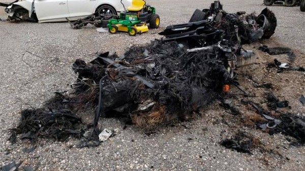 Сгоревший суперкар McLaren GT продадут на аукционе