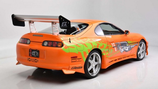 Знаменитая Toyota Supra из фильма "Форсаж" выставляется на аукцион Знаменитая Toyota Supra из фильма "Форсаж" выставляется на аукцион