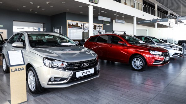 Модель Lada Vesta получила новую, более дешёвую комплектацию Comfort Light Модель Lada Vesta получила новую, более дешёвую комплектацию Comfort Light