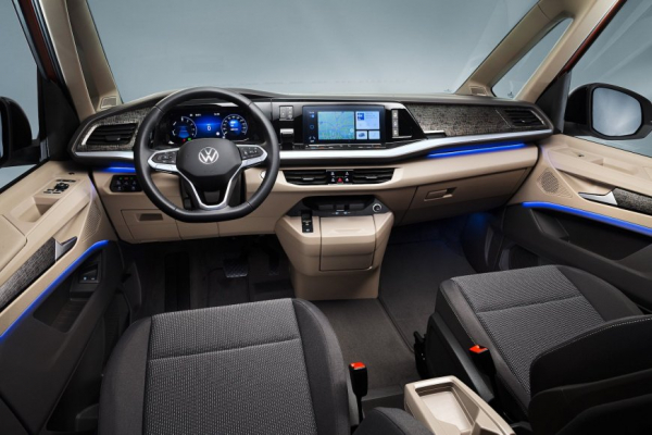 Новый VW T7 Multivan 2022 впервые получил гибридный агрегат и трансформируемый салон Новый VW T7 Multivan 2022 впервые получил гибридный агрегат и трансформируемый салон