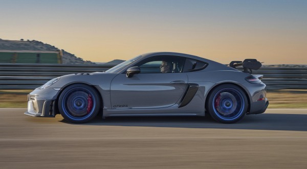 Porsche Cayman GT4 RS и Clubsport получили мотор от 911 GT3