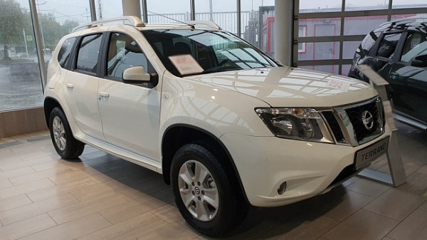 Компания Toyota отзывает в России 16 новых внедорожников Land Cruiser Prado из-за проблем с мотором