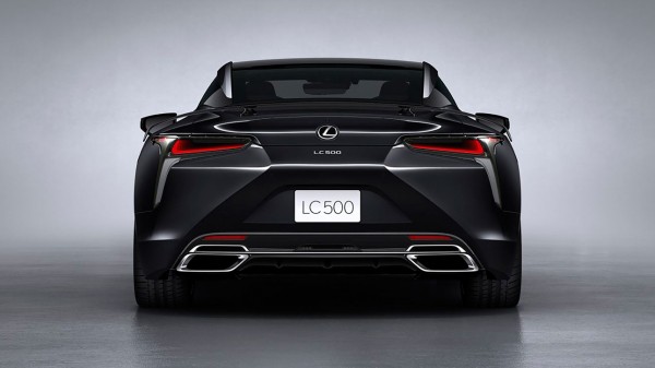 Купе и кабриолет Lexus LC 2022 года оснастили модернизированным шасси