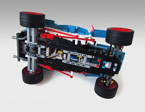 Этот дом на колесах построен из конструктора Lego 