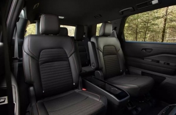 Новий Nissan Pathfinder отримав версію для бездоріжжя Новий Nissan Pathfinder отримав версію для бездоріжжя