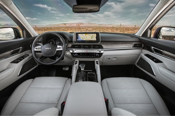 Компания Kia отзывает Telluride 2022 года из-за проблемы с цифрой приборкой