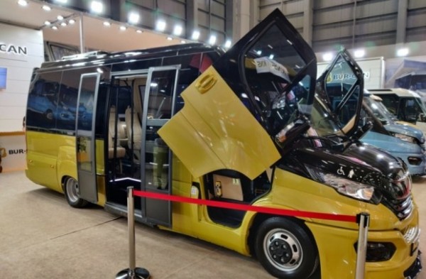 На Busworld Turkey 2022 презентували маршрутку у стилі суперкара