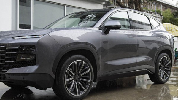 Компания NISSAN отзывает более 300 тыс. внедорожников Nissan Pathfinder из-за открывающегося капота