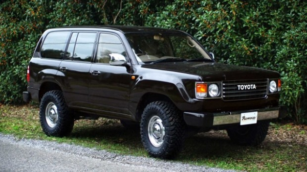 Flex Automotive налагодила випуск класичних версій культового позашляховика Toyota Land Cruiser Flex Automotive налагодила випуск класичних версій культового позашляховика Toyota Land Cruiser
