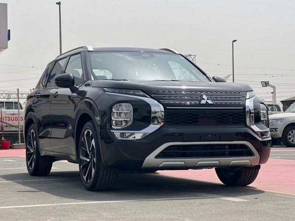 Параллельный импорт «привез» в Россию новый Mitsubishi Outlander, который дешевле старого Параллельный импорт «привез» в Россию новый Mitsubishi Outlander, который дешевле старого