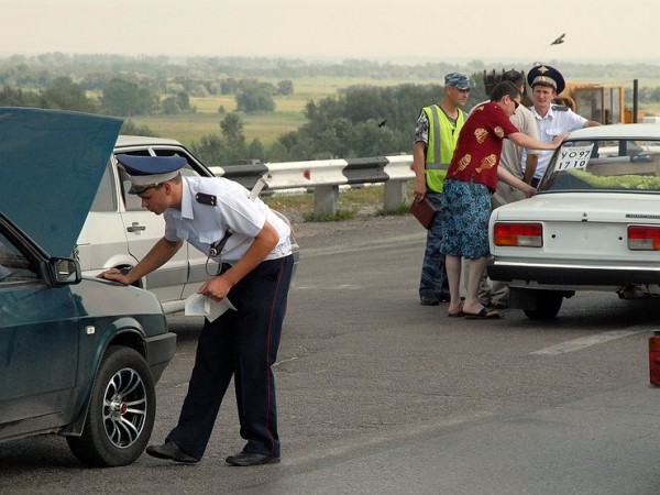 Спецоперация ГИБДД, перезапуск LADA Vesta и массовое автоподорожание: итоги недели