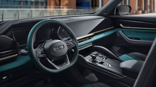 До РФ добрался новый кроссовер  Geely Monjaro