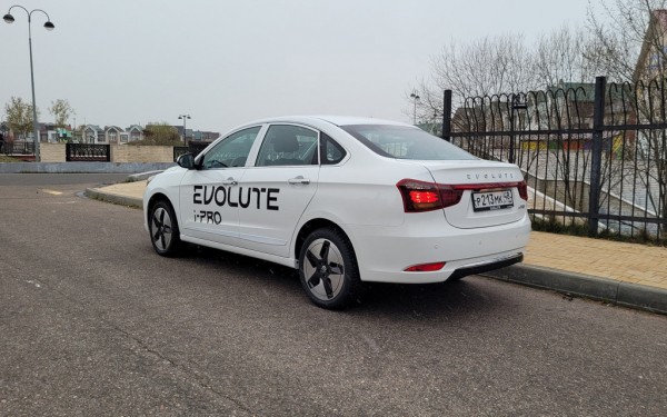 
            О, беззаряженный! Тест-драйв электромобиля Evolute i-Pro
        