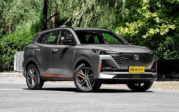 Changan объявил о старте продаж нового кроссовера CS55 Plus в России
Changan объявил о старте продаж нового кроссовера CS55 Plus в России