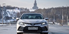 
            Минус миллион. Первый тест-драйв китайской Toyota Camry
        