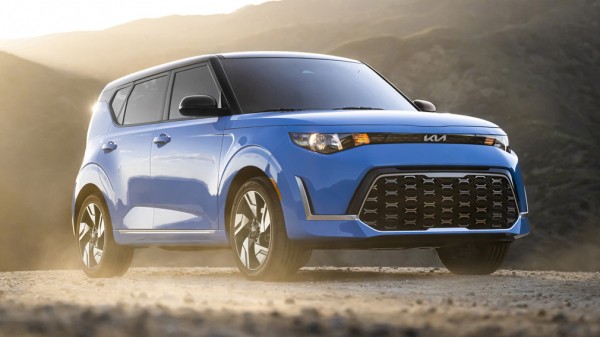 В России начались продажи обновленных кроссоверов KIA Soul: известны цены