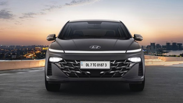 Новый Hyundai Solaris дебютировал официально