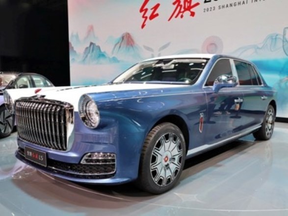 Флагманский седан Hongqi L5 нового поколения сохранил ретро-стиль Флагманский седан Hongqi L5 нового поколения сохранил ретро-стиль