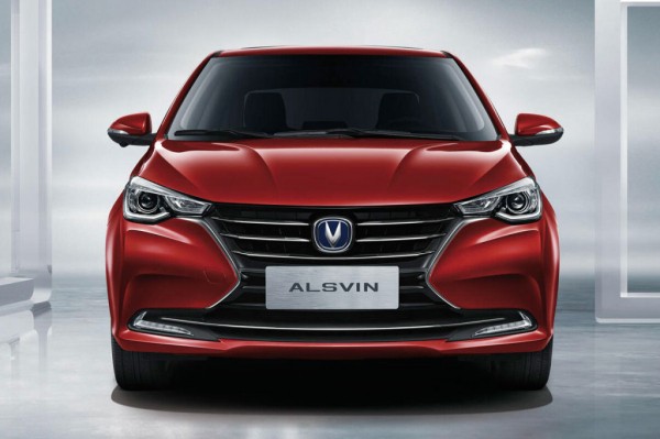 Changan раскрыл российские цены на седан Alsvin
Changan раскрыл российские цены на седан Alsvin