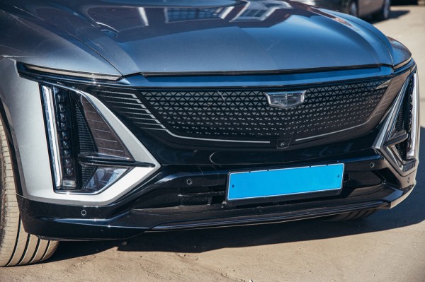 Не седан и без V8. Первый тест-драйв электрического Cadillac Lyriq
Не седан и без V8. Первый тест-драйв электрического Cadillac Lyriq