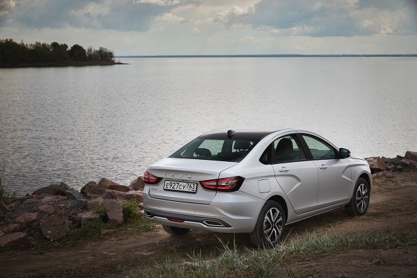 Антисанкционный ответ. Первый тест-драйв новой Lada Vestа
Антисанкционный ответ. Первый тест-драйв новой Lada Vestа