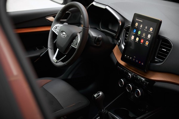 Антисанкционный ответ. Первый тест-драйв новой Lada Vestа
Антисанкционный ответ. Первый тест-драйв новой Lada Vestа
