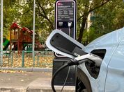 Один месяц из жизни москвича: тест-драйв городского электрического кроссовера Москвич 3е