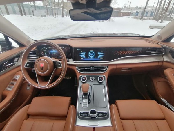 По партийной линии: тест-драйв китайского &laquo;членовоза&raquo; Hongqi H9