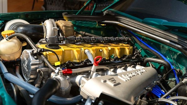 Vespera Iride Evo 5: крутой рестомод в стиле Mercedes-Benz 190 E 2.5-16 Evolution II