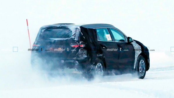 Обновленный Hyundai Santa Fe появится в России в 2020 году Обновленный Hyundai Santa Fe появится в России в 2020 году