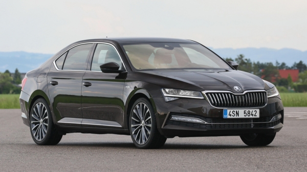 Компания Skoda объявила о скидках на свои автомобили в феврале