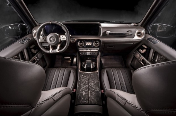 Поляки показали Mercedes-AMG G 63 с полом из дерева и крышей из меди