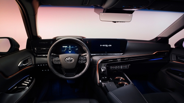 Серийный водородомобиль Toyota Mirai сохранил облик концепта