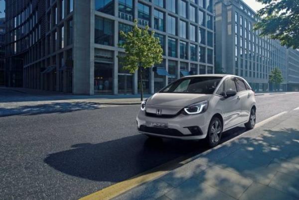 Honda представила новый Jazz Honda представила новый Jazz