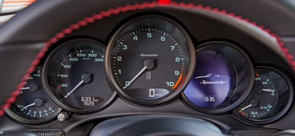 Используем Porsche 911 Speedster для знакомства с мотором GT3 Используем Porsche 911 Speedster для знакомства с мотором GT3