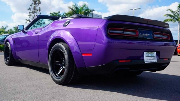 В продаже появился кабриолет Dodge Demon 